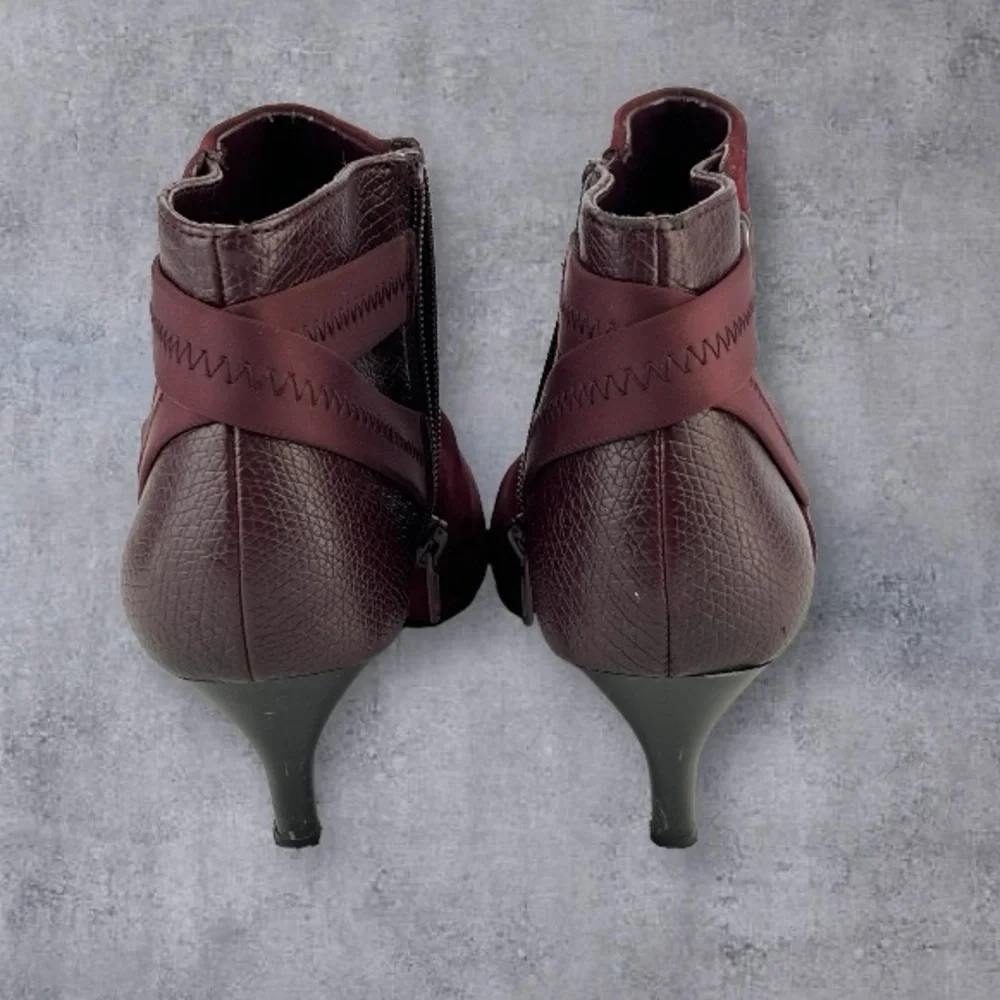 Alfani Vandela II Ankle Boots Faux Suede Step n Flex Sz: 7M - Picture 4 of 9